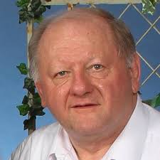 Who is the owner of the 2002 Bessemer City high school class ring with the  name Austen?