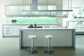 Distintas opciones, formas, color, incluso diseño low cost. Cocinas Modernas Con Isla Central