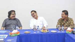 Aplikasi ini paling update dan terbaru memiliki beberapa fitur : Medco Ajarkan Ilmu Migas Di Smkn Indra Makmur Serambi Indonesia