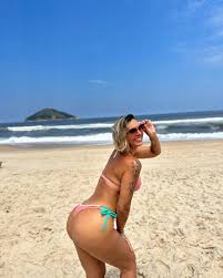 Lilika Teixeira nua - Fotos da milf gostosa o Telegram