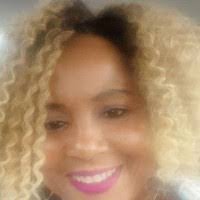 Kami Cline's Instagram, Twitter & Facebook