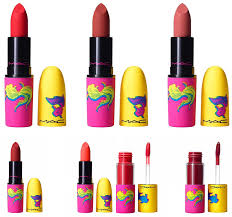 The mac lunar illusions lunar new year 2020 collection design is inspired by beijing's world heritage, the forbidden city, the world's largest palace. Mac Moon Masterpiece Spring 2021 Collection For Chinese New Year Beauty Trends And Latest Makeup Collections Chic Profile