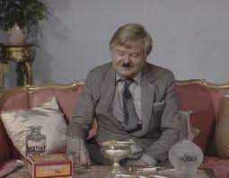 Benny In The Passion Flower Hotel Sketch Benny Hill English Comedians Comedians