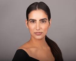 Marissa Lowe's Instagram, Twitter & Facebook