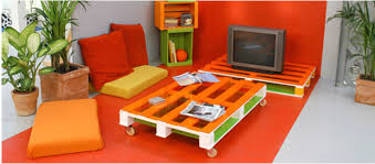 Magical, meaningful items you can't find anywhere else. 22 Upcycling Pallet Table Ideas For Your Garden Or Living Room