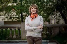 Evelyn rose matthei fornet (santiago, 11 de noviembre de 1953) es una política, académica y economista chilena, actual alcaldesa de la comuna de providencia. Evelyn Matthei Dispuesta A Entrar A La Carrera Presidencial Tras Criticas A Dichos De Lavin La Tercera