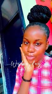 Girl i dey ur game oooooh Everydy u pray for me Make i become somebody God  don make somebody Na u go chop my MONEY