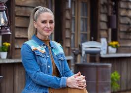 Stacy Skinner (@stacyskinner) • Instagram photos and videos