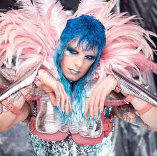 Sanremo 2020 achille lauro inguaia amadeus spettacolo indegno non è. Sanremo 2021 Tutti I Vestiti Di Achille Lauro Le Foto Piu Belle