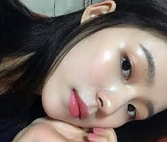 Kamu mungkin sering menemukan berbagai makanan korea yang menarik perhatian dan. Cara Make Up Natural Ala Korea Untuk Kulit Sawo Matang Cara Makeup Harga Kosmetik
