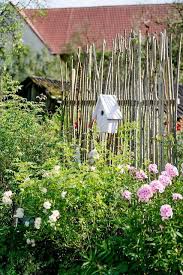 Sichtschutz Oder Unkonventionelle Rankhilfe Diy Pomponetti Sichtschutz Garten Rankhilfe Vintage Gartendekoration