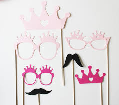 Lot De 7 Accessoires Photobooth Anniversaire Princesse Etsy Anniversaire Princesse Activite Anniversaire Bricolage Anniversaire