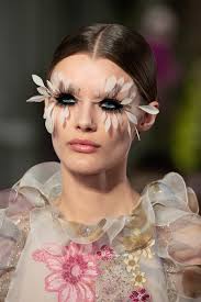 Valentino Spring 2019 Couture Fashion Show Vogue Fashion Show Makeup Catwalk Makeup Flower Makeup
