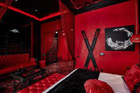 Красная комната краснодар
