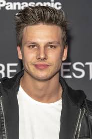 Hadeel Sittu Attends Film Premiere Gods Dead People Pinnacle Peak — Stock  Editorial Photo © info@photographybyeugene.com #508090668