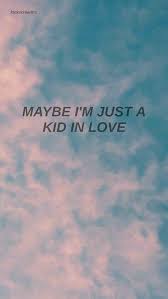 Pin By Kaitlyn Tolbert On Backrounds Kids In Love Lock Screen Tumblr Aesthetic Wallpapers