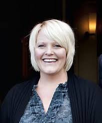 Rebecca Fry (@BeckyosFry)