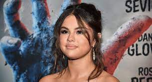 هذه الفنانة الشابة واجهت الكثير من المصاعب والتحديات في حياتها بقوّة وعزيمة وكانت من هنا، جمعنا لك أمور تعلّميها من سيلينا غوميز. Ø³ÙŠÙ„ÙŠÙ†Ø§ ØºÙˆÙ…ÙŠØ² ØªØ­Ø°Ù Ø§Ù†Ø³ØªÙ‚Ø±Ø§Ù… Ù…Ù† Ù‡Ø§ØªÙÙ‡Ø§ Ù„Ù‡Ø°Ø§ Ø§Ù„Ø³Ø¨Ø¨ Ù…Ø¬Ù„Ø© Ø³ÙŠØ¯ØªÙŠ