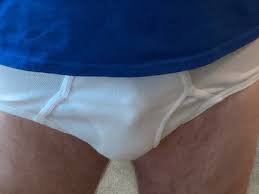 Comes in the same bland color. What Should My Bulge Look Like In Underwear Quora