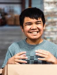 Dustin Ritchey's Instagram, Twitter & Facebook