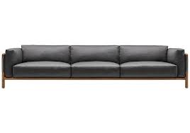 Der lafayette dreisitzer von jansen furniture aus solidem mahagoni ist ein zarteshandgeschnitztes grand sofa im. Urban Dreisitzer Sofa Giorgetti Milia Shop