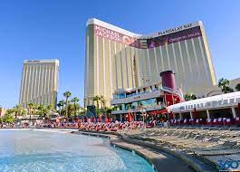 Mandalay Bay Pool Mandalay Bay Swimming Pools