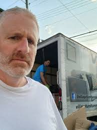 Kim Larochelle's Instagram, Twitter & Facebook