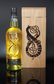 Highland Park The Light 17 Years Old In 2020 Whisky Whisky Collection Highland Park
