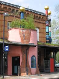 Hundertwasser Bahnhof Uelzen Hundertwasser Friedensreich Hundertwasser Architecture Und Hundertwasser