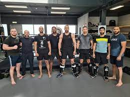 ها badr hari کیک بوکسینگ آموزش | نکات برجسته تمرین. Badr Hari Facebook