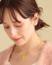 ADD A TOUCH OF CHARM WITH RAY BEAMS SIGNATURE JOLLY BEAR NECKLACE 🐻 NOW  AVAILABLE AT BEAMS BANGKOK 🔸MF, EMSPHERE TEL. 02-129-6053 🔸2F PARAGON  DEPARTMENT STORE TEL. 02-610-7752 #BEAMS #BEAMSSS24 #BEAMSBANGKOK