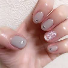 シンプルネイル ウィークリージェルのライトベージュ落ち着いてていい色 セルフネイル セルフネイル部 シンプルネイル レースネイル スタンピング ネイル ショートネイル ウィークリージェル wg7 wg0 homei ロカリネイル ネイルサークル a nails instagram