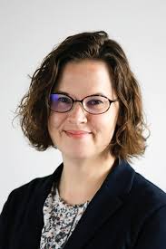 Elizabeth Maly's Instagram, Twitter & Facebook