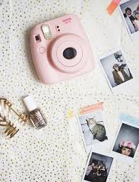 Eine weitere nützliche idee für kleine schlafzimmer ist, die größe des betts dem raum anzupassen. Dark Best Dslr Dslrvideo Photographygearhowtouse Instax Mini 8 Fujifilm Instax Instax Kamera