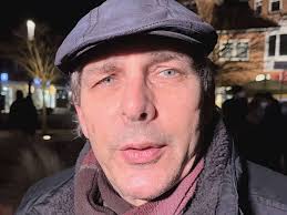 Runder Tisch gegen Rechts in Weyhe plant für Samstag auf Marktplatz  Kirchweyhe Kundgebung: Solidarität mit Ärzten und Pflegern und  medizinischem Personal