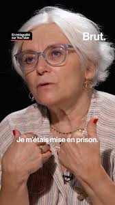 Il y a les interviews officielles… et puis il y a ces instants qui ne  s'improvisent pas. Fin d'interview avec Bruno… et le chef Abdou Dramé  débarque   coulisses improvisées mais tellement