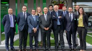 Dupla ameaça funcionário com arma de fogo para assaltar supermercado em leça da palmeira. El Presidente De Portugal Marcelo Rebelo De Sousa Visita El Primer Mercadona En El Pais Vecino Madridiario