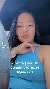 Kari Roche's Instagram, Twitter & Facebook