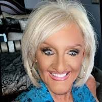 Linda Landreth's Instagram, Twitter & Facebook