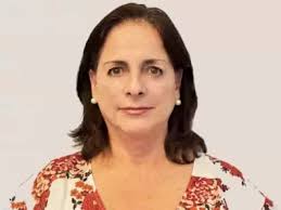 Monserrat Creamer asume el Ministerio de Educación