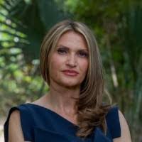 Ambar Crespo's Instagram, Twitter & Facebook