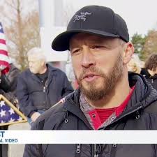 Oregon man creates video response to flag burning at Portland protest