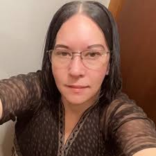 Krystle Hampton's Instagram, Twitter & Facebook