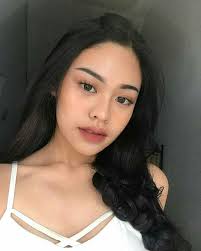 Pin By Deniska Magacova On Make Up In 2020 Natural Glowy Makeup Fashion Makeup Korean Makeup Look