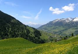 Ich wollte heute meine rote wand etwas dunkler steichen, jedoch sieht die farbe jetzt schrecklich aus. Bergtour Rote Wand Bergsteigerdorf Grosses Walsertal