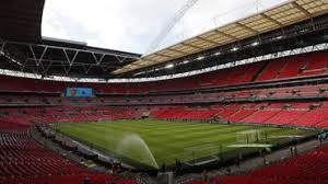 Le comité exécutif de l'uefa avait décidé le 6 décembre 2012 à lausanne de mettre en place un euro pour l'europe en 2020, plutôt que. Wembley La Finale De L Euro Devant 90 000 Personnes Laisse Sa Place A Un Match De D3 A Huis Clos