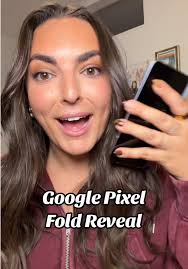 Smart Flip Phone vs iPhone and Google Pixel Comparison