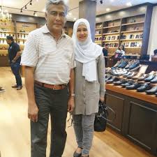 Datuk jalaluddin hassan mengakui masih merasa seakan arwah isterinya baru sahaja pergi menghadap ilahi. Rotikaya Wah Datuk Jalaluddin Hassan Jalan Hujung Facebook