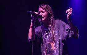 Chelsea cutler has recorded 1 billboard 200 album. Chelsea Cutler Brought Duality To See S 2019 Fallapalooza The Diamondback