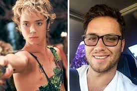 Jeremy Sumpter Peter Pan Peter Pan 2003 Atores Carl Grimes Nicholas Hoult